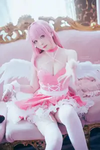 Coser Shimo Tsukishimo as Dorothy NIKKE: Discover the Enchanting Beauty of a Pink Dream Angel.-0