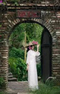 Elegant Vietnamese Beauty with Flowers-14