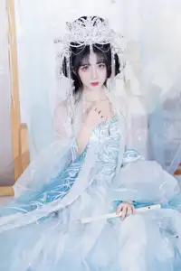 YiTuYu Vol.8652: Discover Xiao Su Su's Ethereal Beauty in Traditional Costume-9