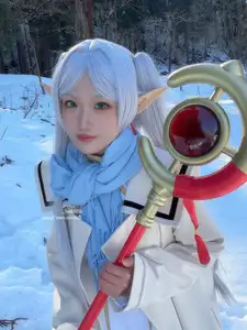 Coser Mim: Enchanting Frieren Cosplay (32P) in a Winter Wonderland-13