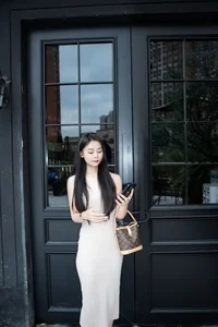 Artistic Outdoor Portraits: Xiao Ying in YiTuYu Art Language Vol.9250 – Moody Cloudy Day Photography Series-2