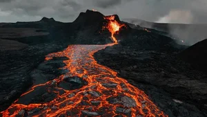 Dramatic Volcanic Eruption: How the 1831 Zavaritskii Event Changed Global Temperatures and Influenced Earth's Climate History-3