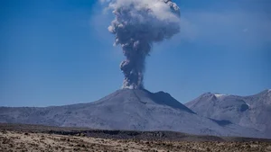 Dramatic Volcanic Eruption: How the 1831 Zavaritskii Event Changed Global Temperatures and Influenced Earth's Climate History-8