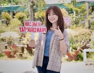 Le Tam Trieu Dang: Radiant Beauty, Captivating Style. A Glimpse into the Life of the Actress Who Rose to Early Fame.-4