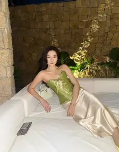 Le Tam Trieu Dang: Radiant Beauty, Captivating Style. A Glimpse into the Life of the Actress Who Rose to Early Fame.-0