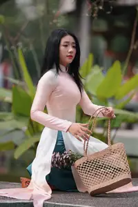 Captivating Grace: Vietnamese Girl in Traditional Ao Dai Beauty 1000025136-18