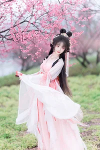 A Floral Dreamscape: YiTuYu Vol.8854 Qi Luo Sheng De Xiao Su Su in Hanfu-2