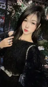 Elegant Girl Portrait: Captivating Asian Beauty, Refined Fashion Style-1