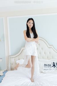 BoBoSocks Chinese Model No.551: Elegant Charm in Light Dress and High Heels-34