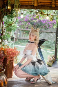 Dreamy Aesthetic: Coser Nnian as in an Enchanted Garden-6