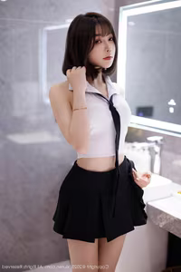 XiuRen No.10048: Discover the Alluring Charm of Xu Li Zhi Booty's Modern Style-16