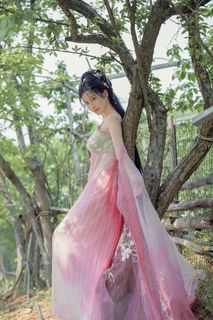 Coser Nnian as Begonia Fairy: Ethereal Beauty in a Fairytale Garden-34