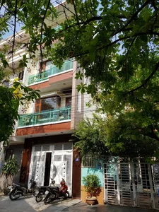 A Lush Urban Oasis: Nha Trang House Renovation Inspired by Serenity-12