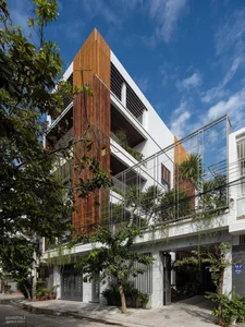 A Lush Urban Oasis: Nha Trang House Renovation Inspired by Serenity-10