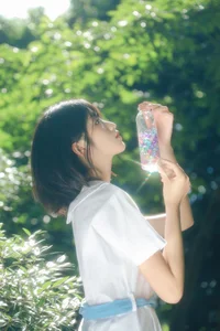 Dreamy Summer Aesthetic: Bu Chi Ban Fan in YiTuYu Art Language Vol.9367 - Elegant High-Quality Portrait Photography Collection-10