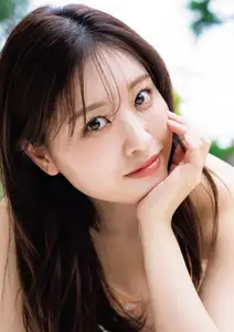 JP Chiyori Nakanishi's Radiant Charm in "Chiyori Biyori" 1st Photobook Part01: Captivating Urban Moments-16