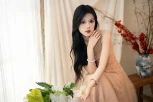 Ethereal Pink Dreams: Xiao Wai Captivates in YiTuYu Art Language Vol.9096-23