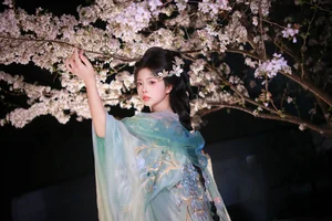 Ethereal Night Cherry Blossoms Photography: Art Language Vol.9125 Featuring Fei Fei in a Stunning Sakura Nightscape-9