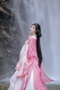 YiTuYu Vol8765 Yi Xiao Zhi Zhi Zhi Zhi Ethereal Pink Hanfu Beauty by the Waterfall-6