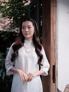 Karen Nguyen radiates timeless elegance in a pure white traditional Ao Dai-4