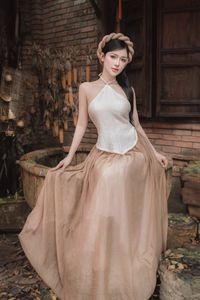 Graceful Beauty of a Vietnamese Girl in Traditional Ao Yem Attire-1