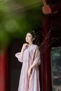 Elegant East Asian Beauty: Gentle Young Woman in Classical Traditional Attire-4