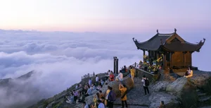 Ultimate Travel Guide to Yen Tu Mountain: Exploring the Spiritual Buddhist Capital of Vietnam with Ancient Pagodas and Scenic Hiking Trails-4