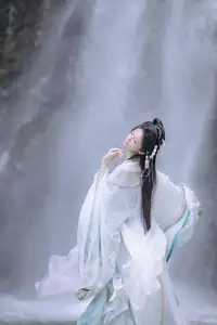 YiTuYu Vol.8709: Chi Yan Zai Zhe Li - Ethereal Beauty of a Wuxia Legend-16