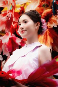 Traditional Vietnamese Mid-Autumn Festival: Girl amidst Vibrant Cultural Colors-7