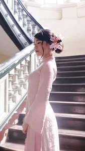 Elegant Pink Silk Ao Dai: Traditional Vietnamese Culture and Timeless Fashion for Women-1