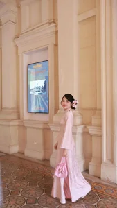Elegant Pink Silk Ao Dai: Traditional Vietnamese Culture and Timeless Fashion for Women-5