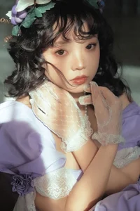 Elegant Portrait Art: YiTuYu Art Language Vol.9390 Featuring Model Bei Bei Bu Shui Jiao – Sophisticated and Gentle Aesthetic Photography Collection.-1