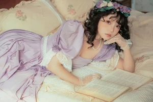 Elegant Portrait Art: YiTuYu Art Language Vol.9390 Featuring Model Bei Bei Bu Shui Jiao – Sophisticated and Gentle Aesthetic Photography Collection.-9