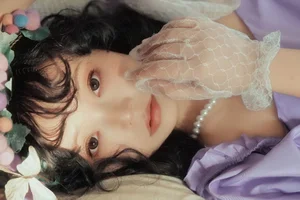 Elegant Portrait Art: YiTuYu Art Language Vol.9390 Featuring Model Bei Bei Bu Shui Jiao – Sophisticated and Gentle Aesthetic Photography Collection.-4