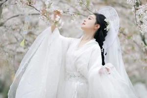 Ethereal Beauty of Sui Sui Ru Yi in YiTuYu Art Language Vol.8880 Amidst Blossoms-4