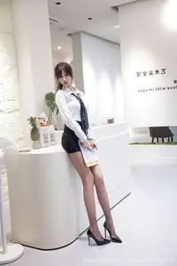 XiuRen No.10636: Yue Er Yue Er's Alluring Office Style Photoshoot-16