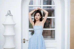 Pure Elegance of Nan Nan in YiTuYu Art Language Vol.8887-13