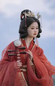 Timeless Elegance YiTuYu Vol8656 Yun An Traditional Beauty with Lantern at Dusk-16