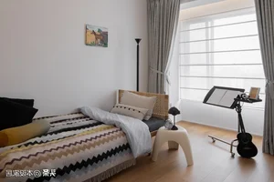 Sun-Drenched 94m² Minimalist Home: A Modern Retirement Sanctuary Featuring Sliding Glass Doors, Indoor Greenery, and Functional Contemporary Design-1