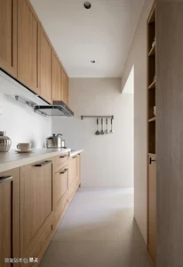 Sun-Drenched 94m² Minimalist Home: A Modern Retirement Sanctuary Featuring Sliding Glass Doors, Indoor Greenery, and Functional Contemporary Design-12