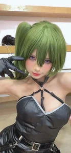 Captivating Ubel Cosplay by PoppaChan: An Edgy Artistic Vision-7