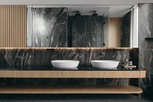 Modern Villa Architecture: Innovative Vertical Design Utilizing Natural Light and Minimalist Glass Elements for Contemporary Luxury Living-5