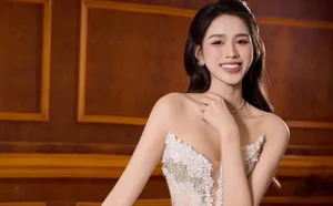 Do Ha and Tieu Vy: A Captivating Beauty Duel Between Two Miss Vietnam Icons-3