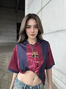 Thai Showbiz Star Prang Kannarun Flaunts Stunning Figure in Barcelona Jersey-6