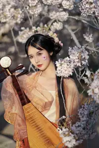 Jian Ying Tao Nai: Elegant Asian Muse Amidst Spring Blossoms - YiTuYu Art Language Vol.8617-8