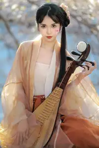 Jian Ying Tao Nai: Elegant Asian Muse Amidst Spring Blossoms - YiTuYu Art Language Vol.8617-19