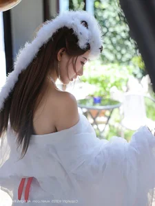 The Ethereal Elegance of Jin Yun Xi Yuki: A Modern Visual Masterpiece-18