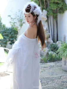 The Ethereal Elegance of Jin Yun Xi Yuki: A Modern Visual Masterpiece-52