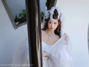 The Ethereal Elegance of Jin Yun Xi Yuki: A Modern Visual Masterpiece-14