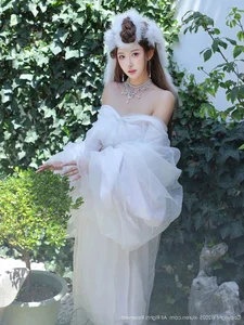 The Ethereal Elegance of Jin Yun Xi Yuki: A Modern Visual Masterpiece-21